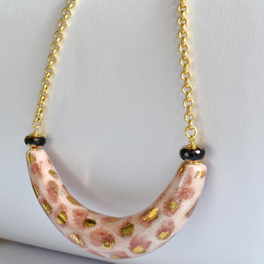 Collana animalier in ceramica e onice dipinto oro 24k